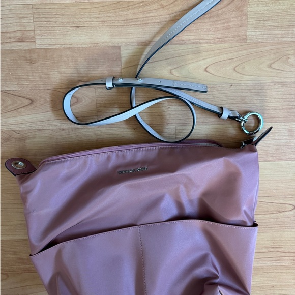 Pink Michael Kors bag tote - Picture 3 of 4